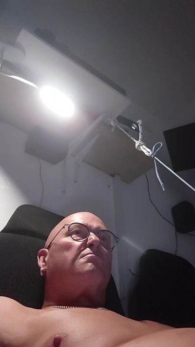 lordpinki live cam on Cam4