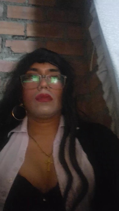 lorenitaxd live cam on Cam4