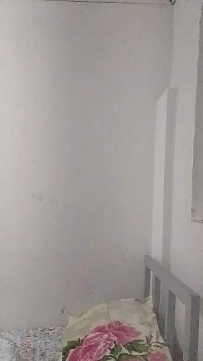 lorenzo2033 live cam on Cam4