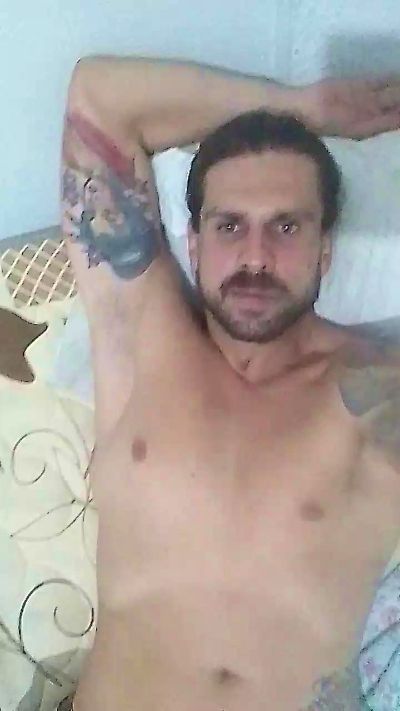 lorenzo2033 live cam on Cam4