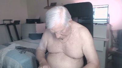 lourega38 live cam on Cam4