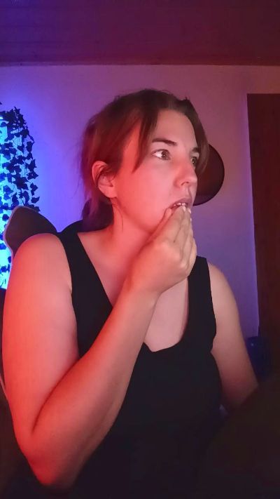 lovekiitsune live cam on Cam4