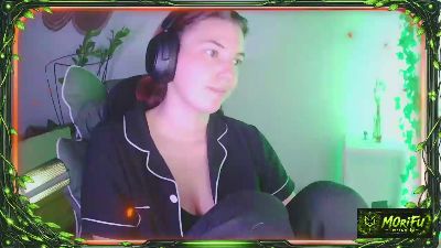 lovekiitsune live cam on Cam4