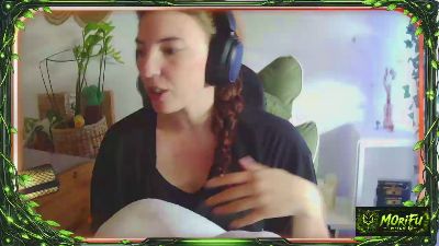 lovekiitsune live cam on Cam4
