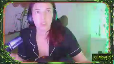 lovekiitsune live cam on Cam4