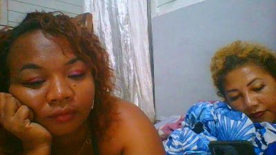 lovely9 live cam on Cam4