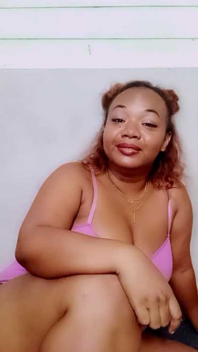 lovely9 live cam on Cam4