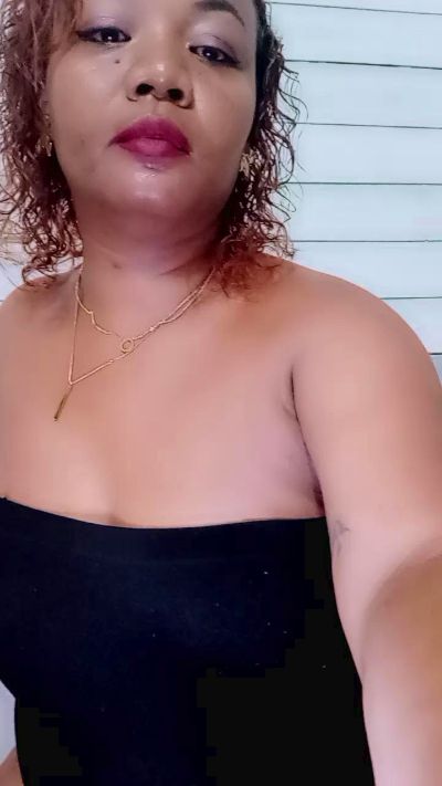 lovely9 live cam on Cam4