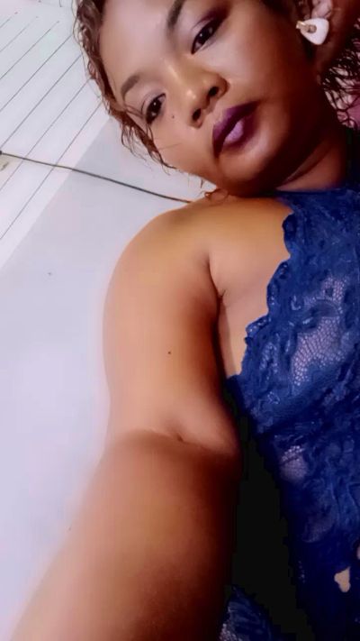 lovely9 live cam on Cam4