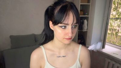 lovely_barbie live cam on Cam4