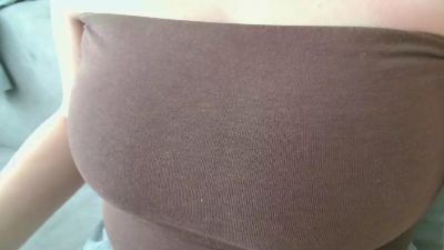 lovely_big_tits live cam on Cam4
