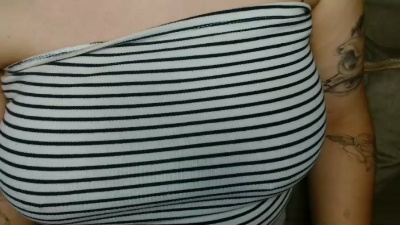lovely_big_tits live cam on Cam4