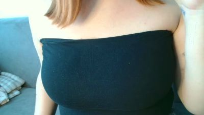 lovely_big_tits live cam on Cam4