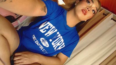lovely_dianaxxx live cam on Cam4