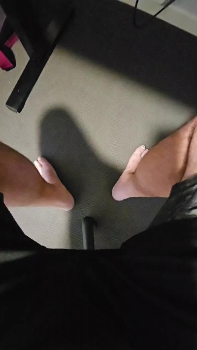 lrgcoknballs live cam on Cam4