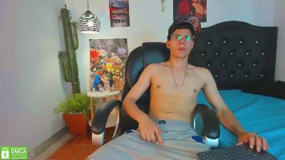 luca_white live cam on Cam4