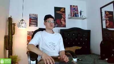 luca_white live cam on Cam4