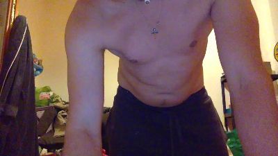 lucaluca8585 live cam on Cam4