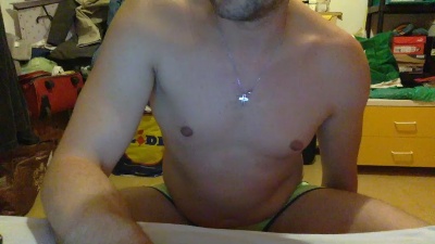 lucaluca8585 live cam on Cam4