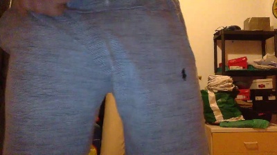 lucaluca8585 live cam on Cam4