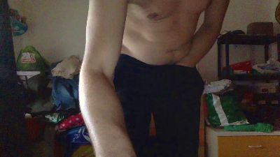 lucaluca8585 live cam on Cam4
