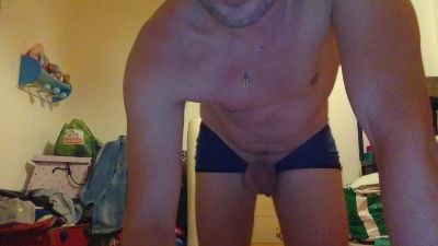 lucaluca8585 live cam on Cam4