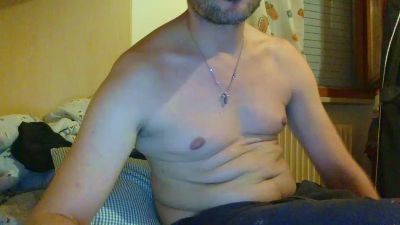 lucaluca8585 live cam on Cam4