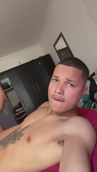 lucas7285 live cam on Cam4