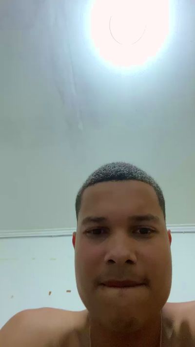 lucas7285 live cam on Cam4