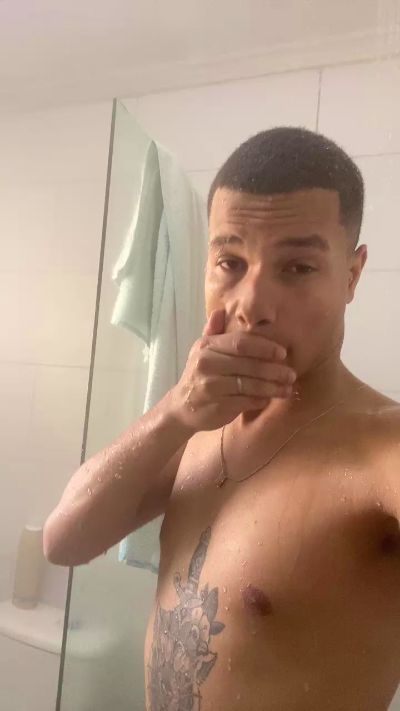 lucas7285 live cam on Cam4