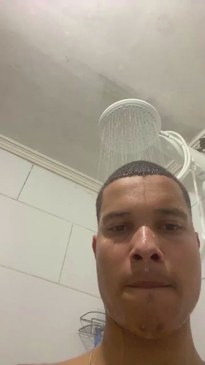 lucas7285 live cam on Cam4
