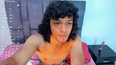 lucas_cruz1 live cam on Cam4