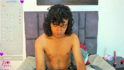lucas_cruz1 live cam on Cam4