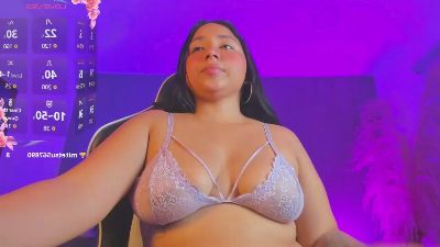 luccia_smith live cam on Cam4