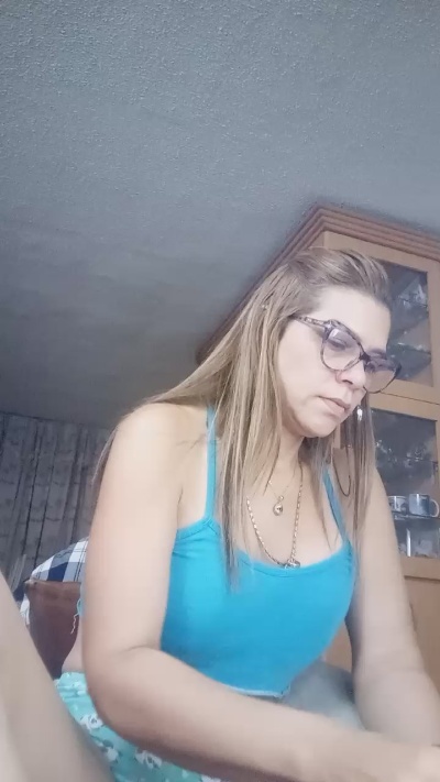 lucero1 live cam on UnifiedCams