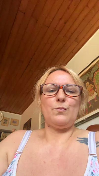 lucestellata live cam on Cam4