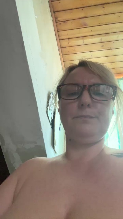 lucestellata live cam on Cam4