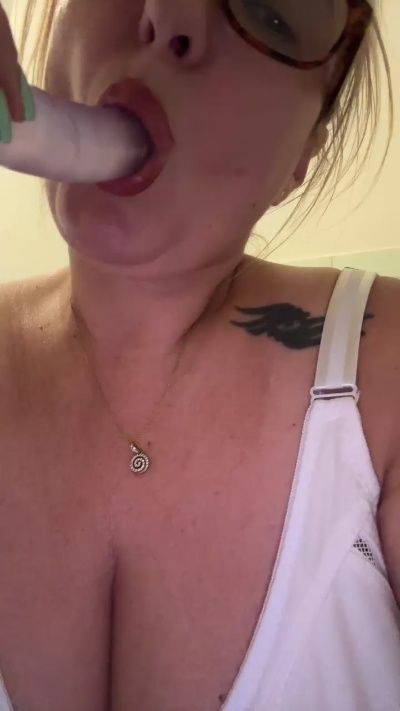 lucestellata live cam on Cam4