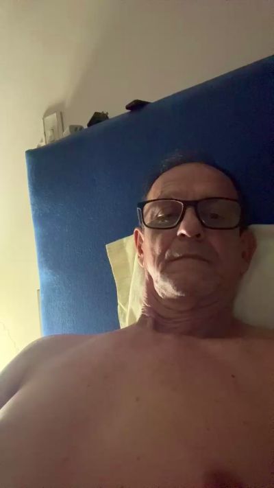 lucho1961 live cam on Cam4