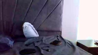 lucho_vergon live cam on Cam4