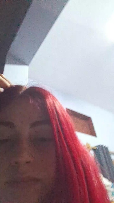 lucia18 live cam on Cam4