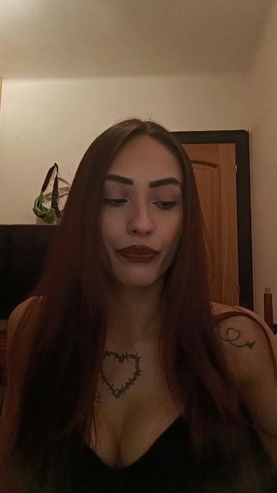 lucia2219 live cam preview