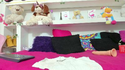 lucia_ass live cam on Cam4