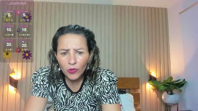 luciana_balest live cam on Cam4