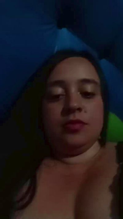 lucianadeluxe3 live cam on Cam4