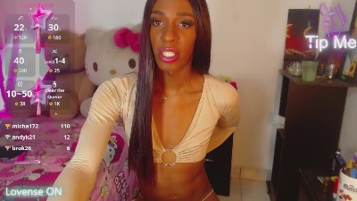 lucianadolll live cam on Cam4