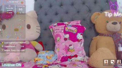 lucianadolll live cam on Cam4