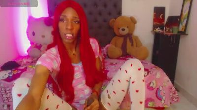 lucianadolll live cam on Cam4
