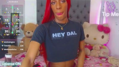 lucianadolll live cam on Cam4