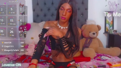 lucianadolll live cam on Cam4